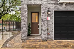 916 Yale St, Houston, TX 77008 - Photo 3