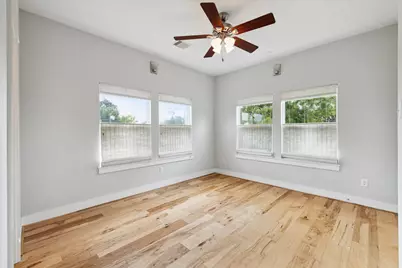 4209 Billingsley Street, Houston, TX 77009 - Photo 9