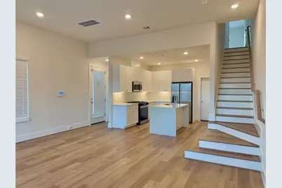5624 Bertellis Lane, Houston, TX 77091 - Photo 9