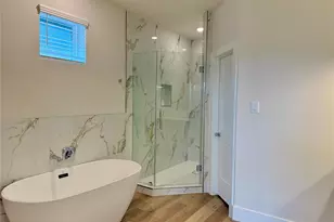 5624 Bertellis Ln, Houston, TX 77091 - Photo 17