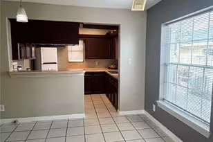 2340 Cumberland St, Houston, TX 77023 - Photo 5