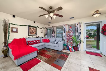 7010 Woodrow Street, Texas City, TX 77591 - Photo 5