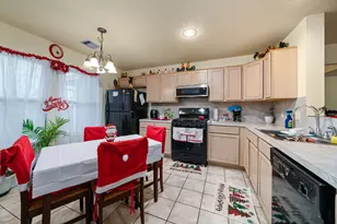 7010 Woodrow St, Texas City, TX 77591 - Photo 9