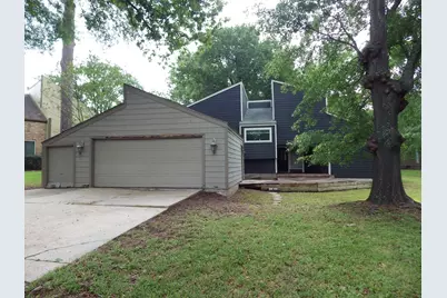 109 Springs Edge Drive, Conroe, TX 77356 - Photo 1