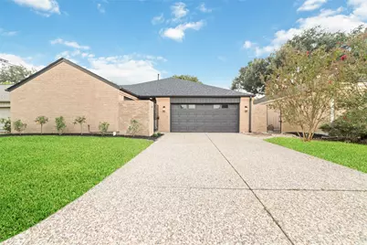 15651 Whitewater Lane, Houston, TX 77079 - Photo 3