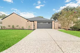 15651 Whitewater Ln, Houston, TX 77079 - Photo 3