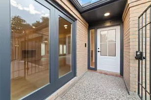 15651 Whitewater Ln, Houston, TX 77079 - Photo 5