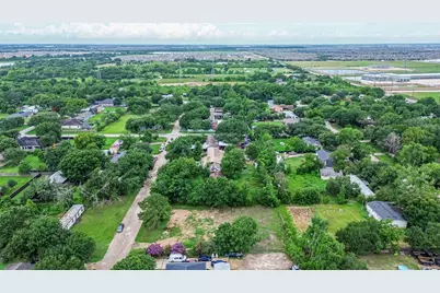 22206 Flintlock Drive, Katy, TX 77449 - Photo 13