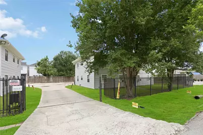 6734 Burkett Street #4, Houston, TX 77021 - Photo 1