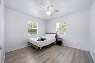 6734 Burkett St., Houston, TX 77021 - Photo 9
