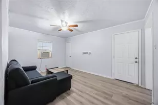 6734 Burkett St., Houston, TX 77021 - Photo 5