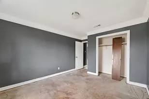 8438 Gallahad St, Houston, TX 77078 - Photo 17