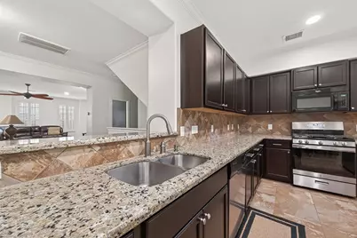 8102 Stoneyway Drive, Houston, TX 77040 - Photo 17