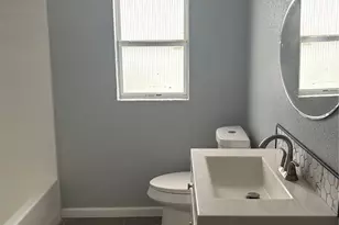 301 N Avenue C, Freeport, TX 77541 - Photo 9