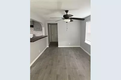 301 N Avenue C, Freeport, TX 77541 - Photo 7