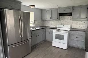 301 N Avenue C, Freeport, TX 77541 - Photo 3