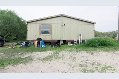 8858 County Road 615, Skidmore, TX 78389 - Photo 23