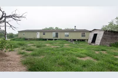 8858 County Road 615, Skidmore, TX 78389 - Photo 25