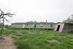 8858 Co Rd 615, Skidmore, TX 78389 - Photo 25