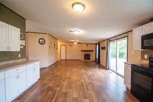 8858 Co Rd 615, Skidmore, TX 78389 - Photo 11