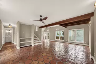 921 Ivy Rd, Clear Lake Shores, TX 77565 - Photo 9