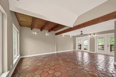 921 Ivy Road, Clear Lake Shores, TX 77565 - Photo 11