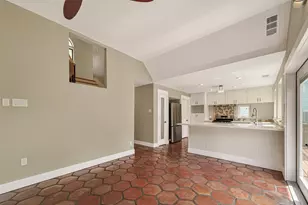 921 Ivy Rd, Clear Lake Shores, TX 77565 - Photo 15