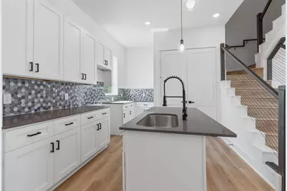 205 Foxshire Lane, Houston, TX 77047 - Photo 11