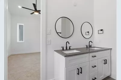 205 Foxshire Lane, Houston, TX 77047 - Photo 15