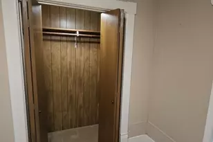 1011 6th St, East Bernard, TX 77435 - Photo 9