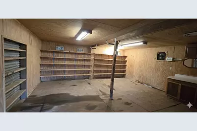 1011 6th Street, East Bernard, TX 77435 - Photo 31