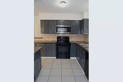17122 Coachmaker Drive, Friendswood, TX 77546 - Photo 13