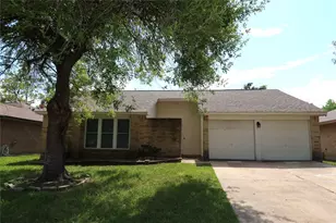 17122 Coachmaker Dr, Friendswood, TX 77546 - Photo 1