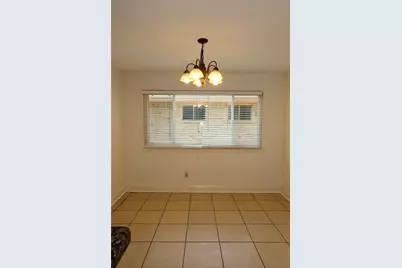 17122 Coachmaker Drive, Friendswood, TX 77546 - Photo 7