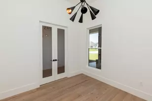 3580 Lily Ln, Beaumont, TX 77713 - Photo 5