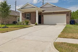 4419 Bay Vista Dr, Baytown, TX 77523 - Photo 3
