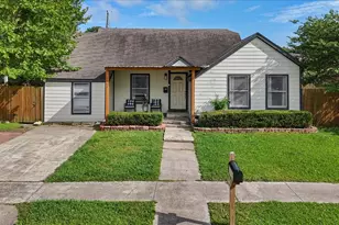 1702 Alabama St, Baytown, TX 77520 - Photo 1