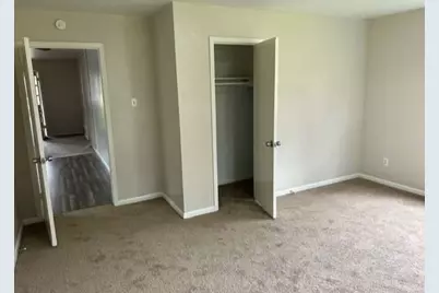 201 Smith Street, Clute, TX 77531 - Photo 17