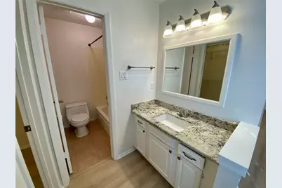 2 N Waxberry Road, The Woodlands, TX 77381 - Photo 15