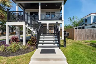 1102 36th St, Galveston, TX 77550 - Photo 3