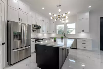 1102 36th Street, Galveston, TX 77550 - Photo 9