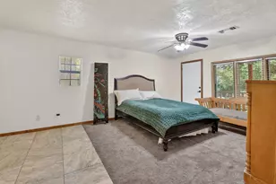114 Hillendale Dr, Livingston, TX 77351 - Photo 17