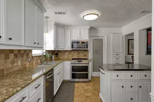6107 Craigway Rd, Spring, TX 77389 - Photo 7