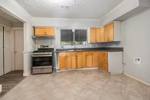 10619 Wheaton Dr, Houston, TX 77089 - Photo 7