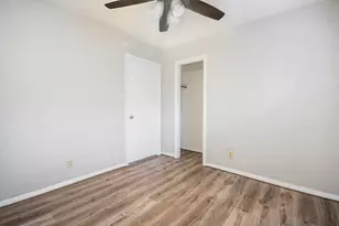 10619 Wheaton Dr, Houston, TX 77089 - Photo 15