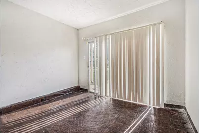 10619 Wheaton Drive, Houston, TX 77089 - Photo 11