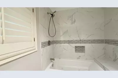 3310 N Braeswood Boulevard, Houston, TX 77025 - Photo 15