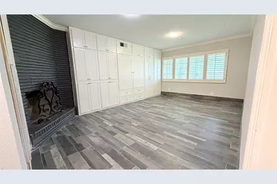 3310 N Braeswood Boulevard, Houston, TX 77025 - Photo 9