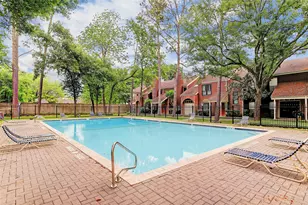 701 Bering Dr, Houston, TX 77057 - Photo 33