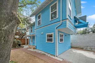 303 Welch St, Houston, TX 77006 - Photo 23